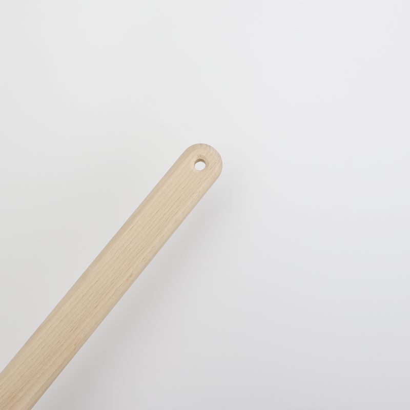 Beech wood handle for pizza turning peel without holes.jpg