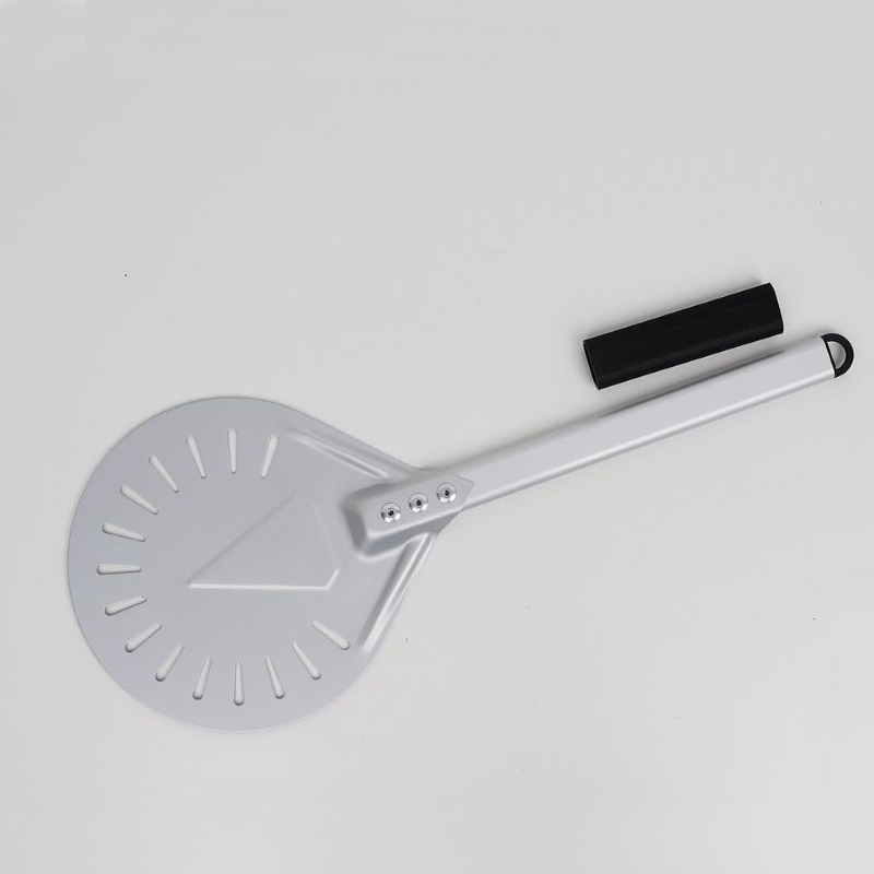 Revit mounting-perforated pizza turner1.jpg